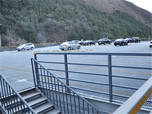 停車(chē)場(chǎng)鋼格柵